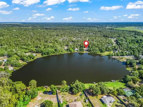 214 Fisher Run Ocklawaha FL 32179