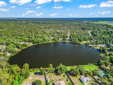 214 Fisher Run Ocklawaha FL 32179
