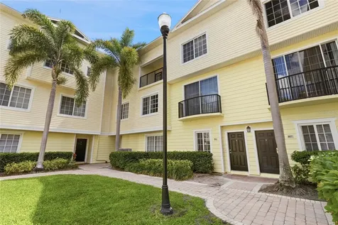 9875 Meadow Field Circle Tampa FL 33626