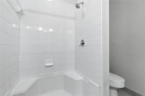 9875 Meadow Field Circle Tampa FL 33626
