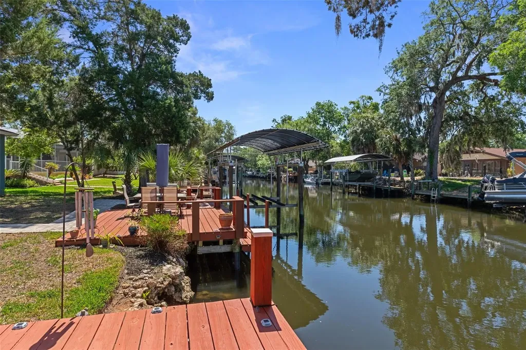 11430 W Waterway Drive Homosassa FL 34448