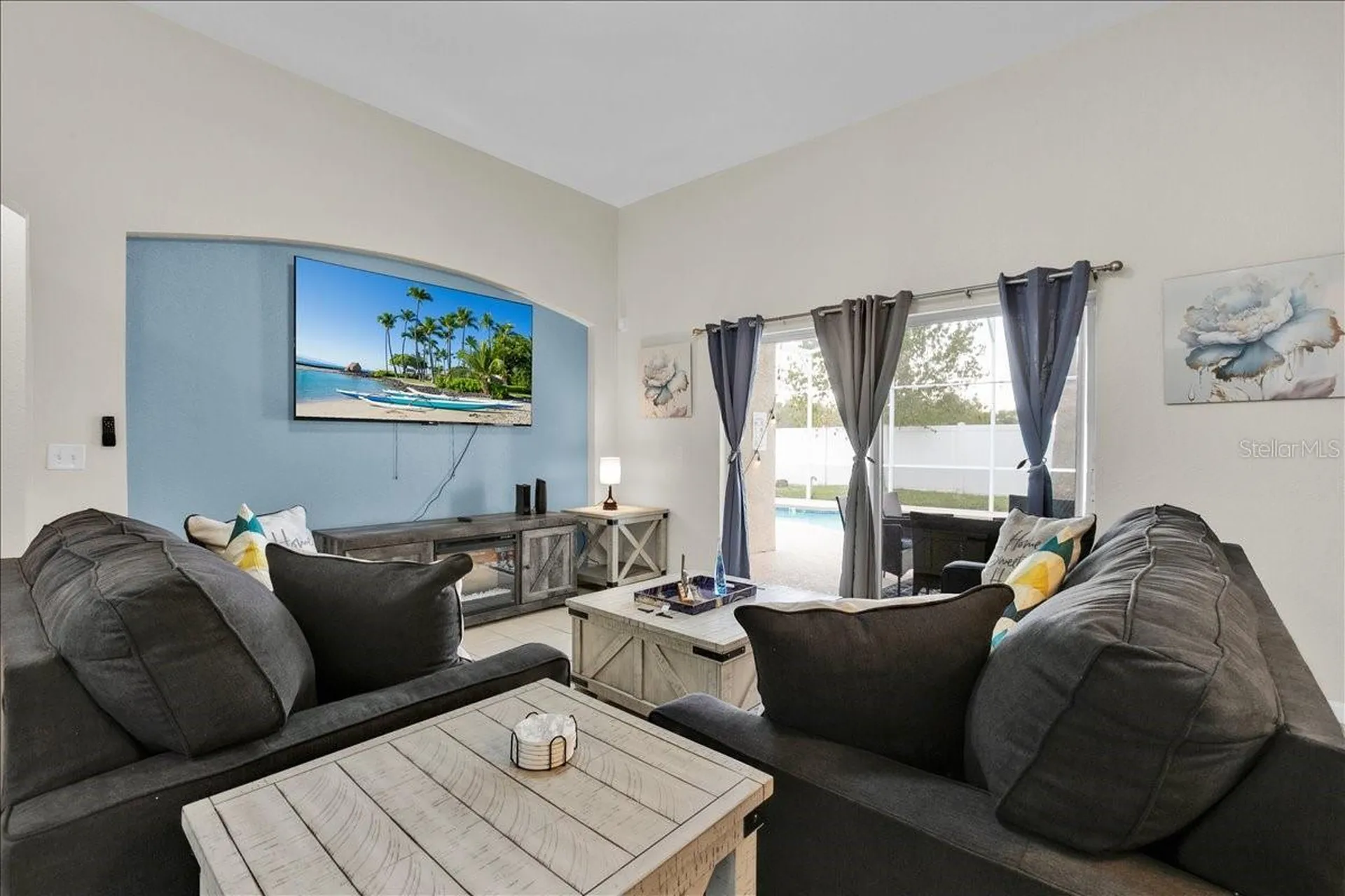 2590 Sand Hill Point Circle Davenport FL 33837