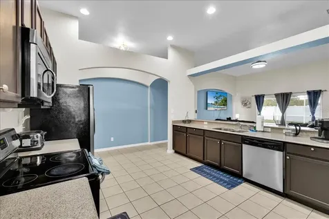 2590 Sand Hill Point Circle Davenport FL 33837