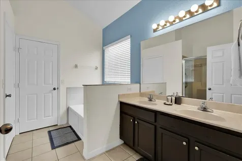 2590 Sand Hill Point Circle Davenport FL 33837