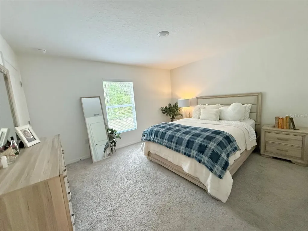 597 Live Oak Loop Crescent City FL 32112