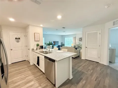 597 Live Oak Loop Crescent City FL 32112