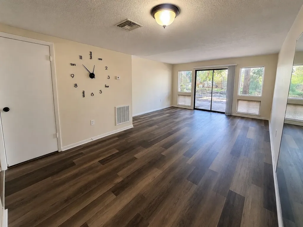 5967 Windhover Drive Orlando FL 32819