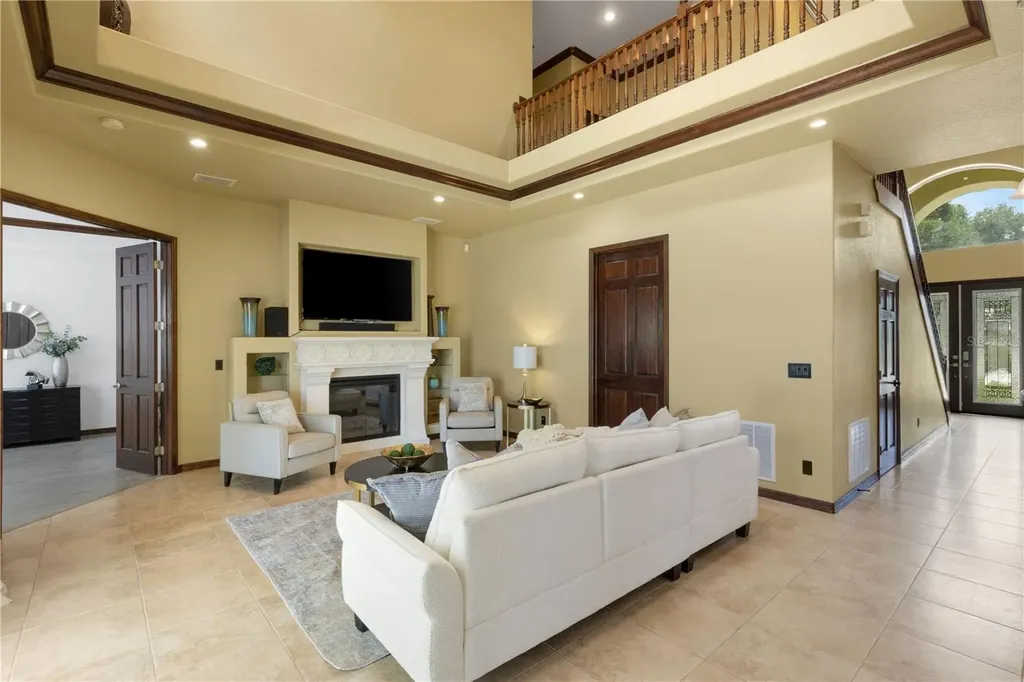 3021 59th Avenue S St Petersburg FL 33712