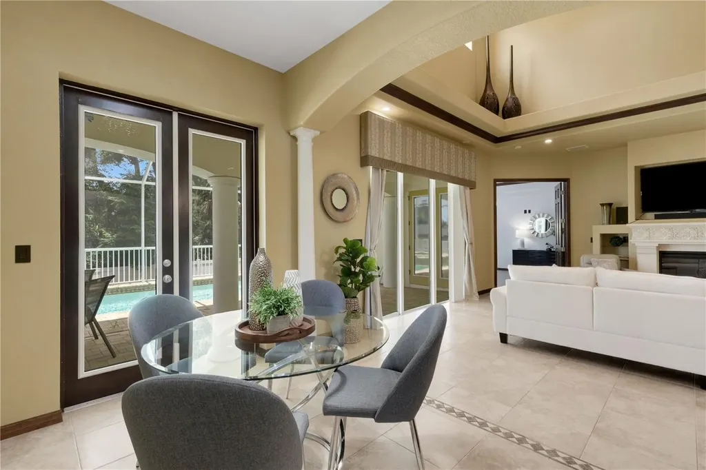 3021 59th Avenue S St Petersburg FL 33712