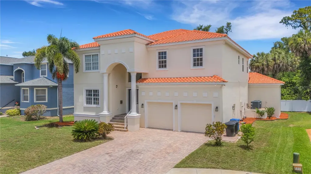 3021 59th Avenue S St Petersburg FL 33712