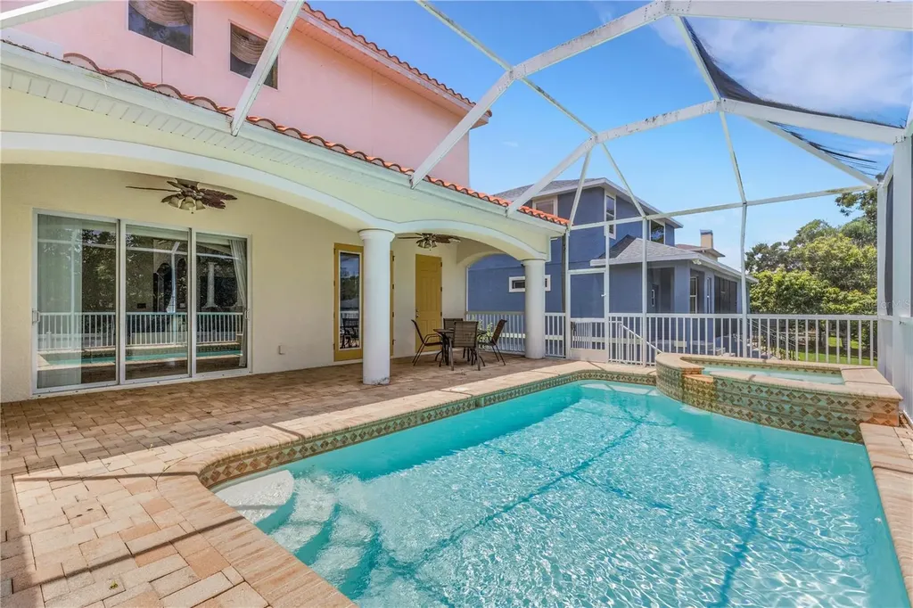 3021 59th Avenue S St Petersburg FL 33712