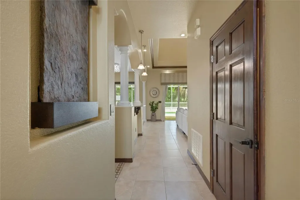 3021 59th Avenue S St Petersburg FL 33712