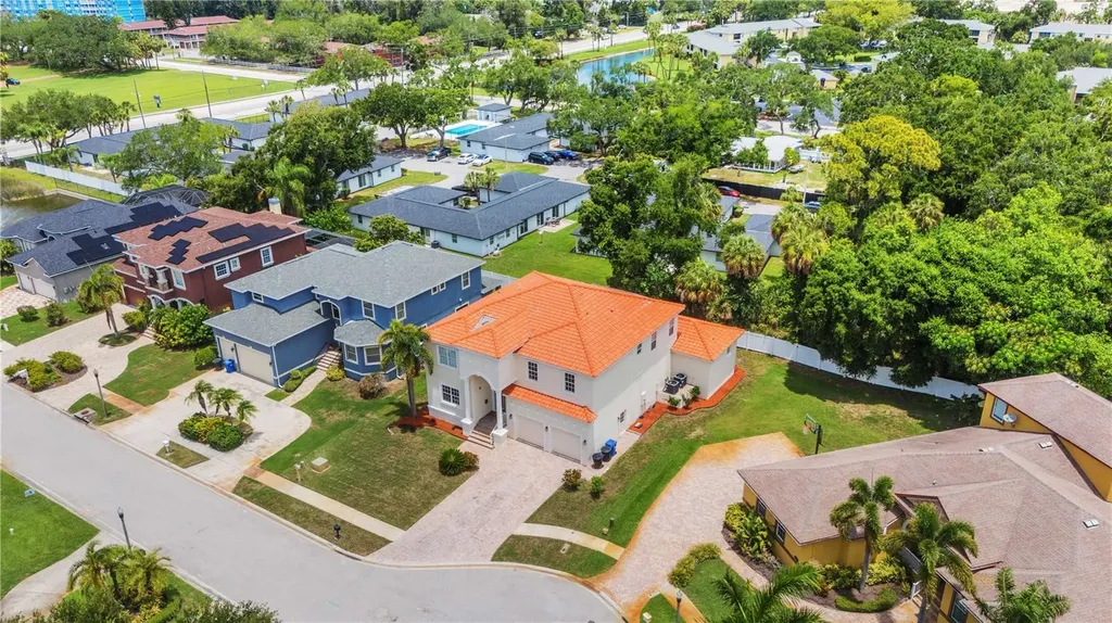 3021 59th Avenue S St Petersburg FL 33712