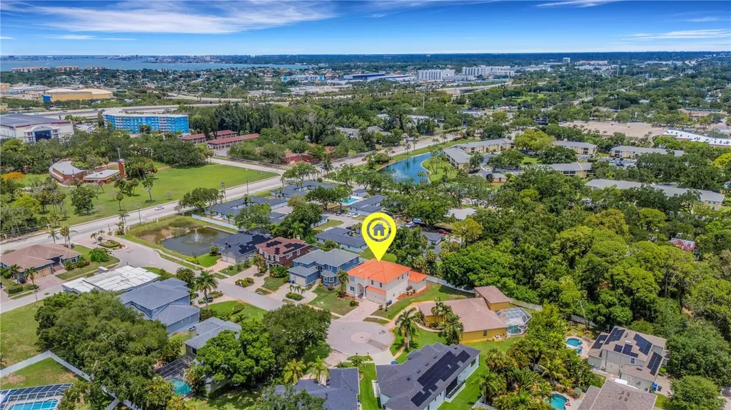 3021 59th Avenue S St Petersburg FL 33712