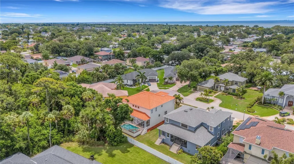 3021 59th Avenue S St Petersburg FL 33712