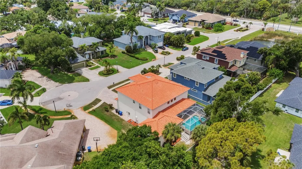 3021 59th Avenue S St Petersburg FL 33712
