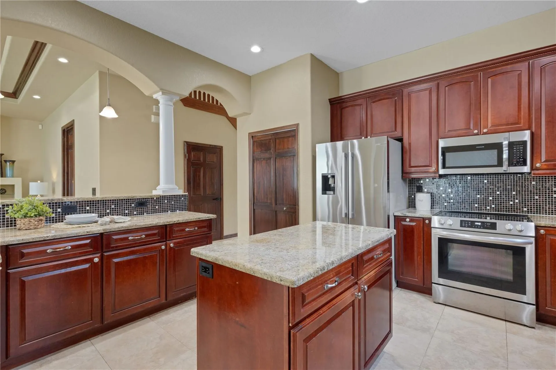 3021 59th Avenue S St Petersburg FL 33712