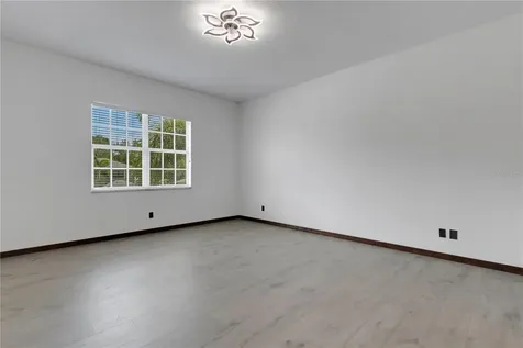 3021 59th Avenue S St Petersburg FL 33712