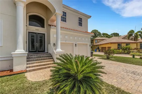 3021 59th Avenue S St Petersburg FL 33712