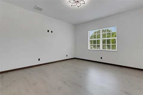 3021 59th Avenue S St Petersburg FL 33712