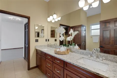 3021 59th Avenue S St Petersburg FL 33712