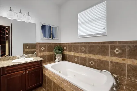 3021 59th Avenue S St Petersburg FL 33712