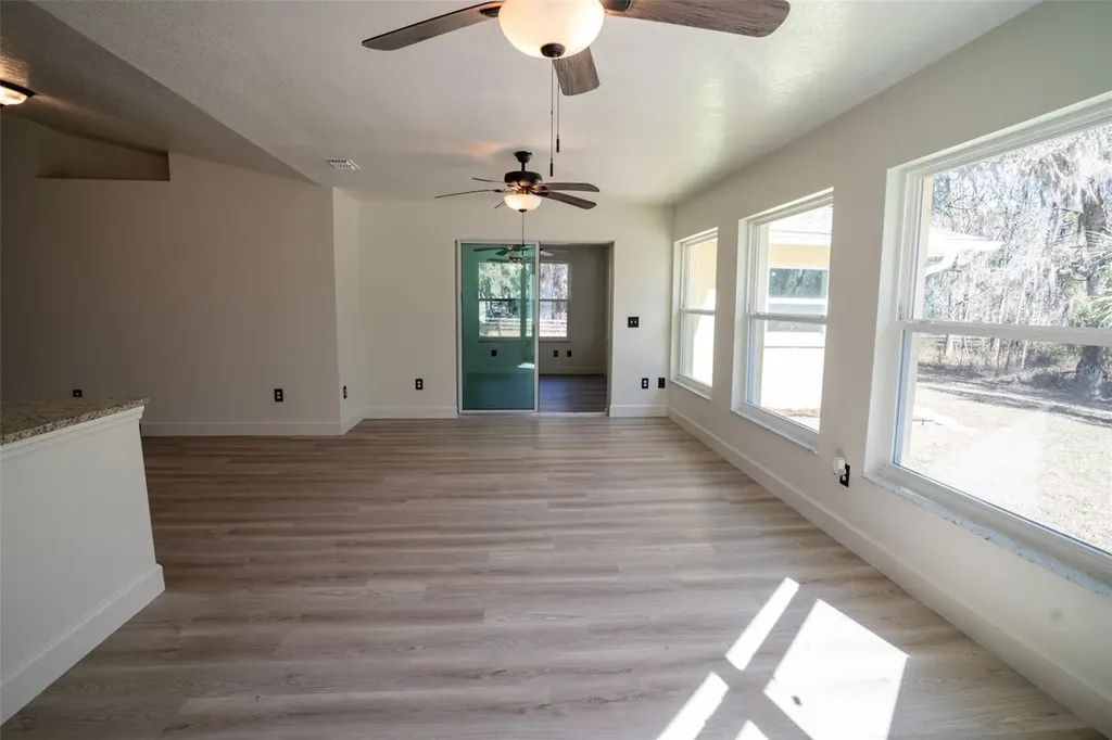 12989 NW Highway 225 Reddick FL 32686