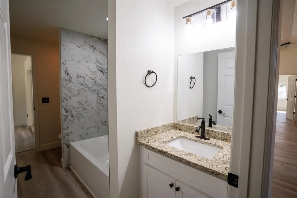 12989 NW Highway 225 Reddick FL 32686