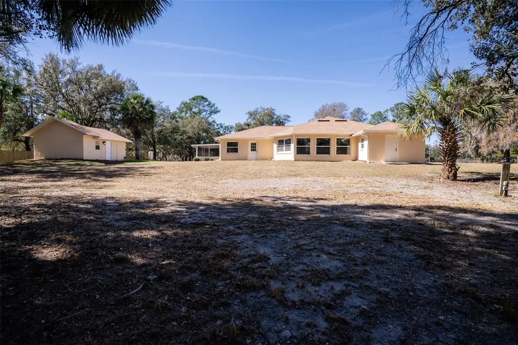 12989 NW Highway 225 Reddick FL 32686