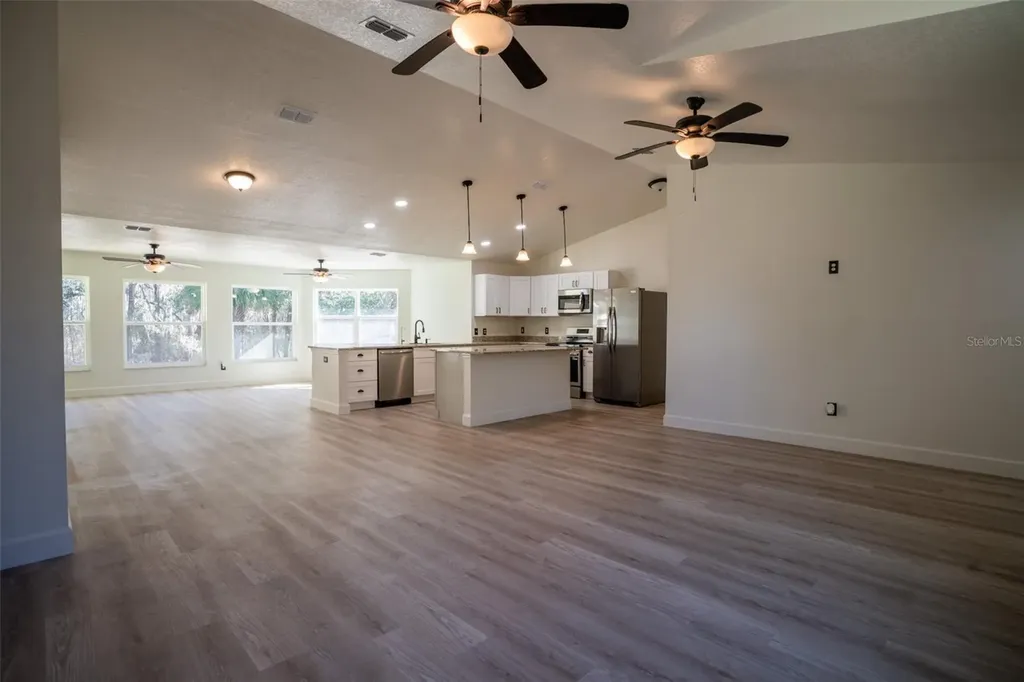 12989 NW Highway 225 Reddick FL 32686