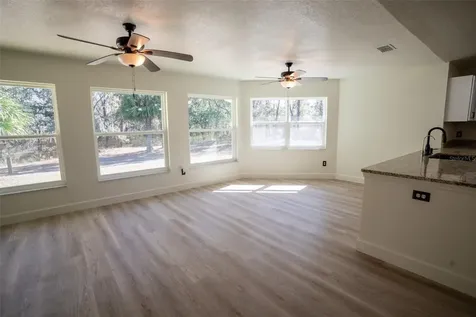12989 NW Highway 225 Reddick FL 32686