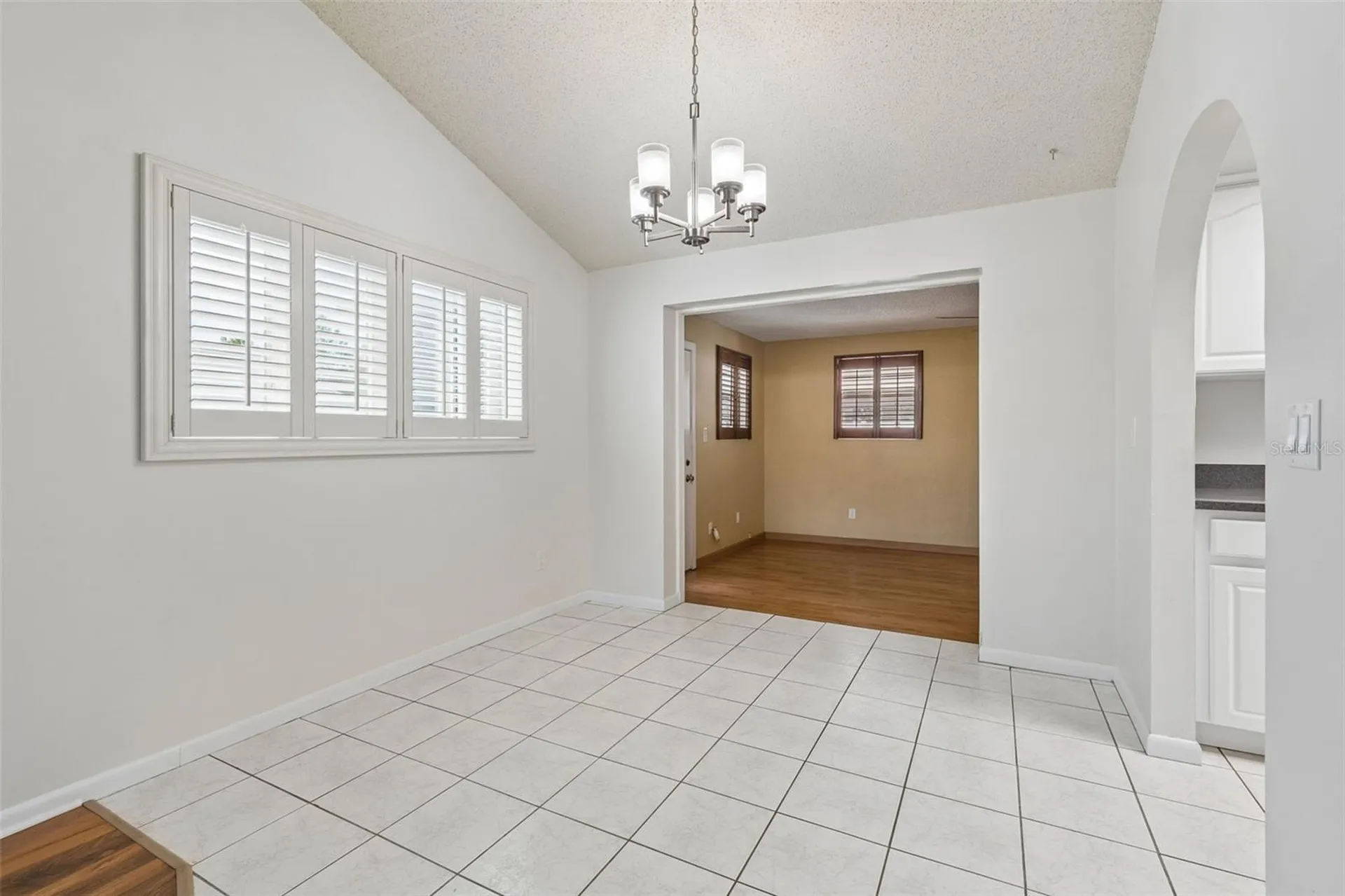8806 Oak Circle Tampa FL 33615