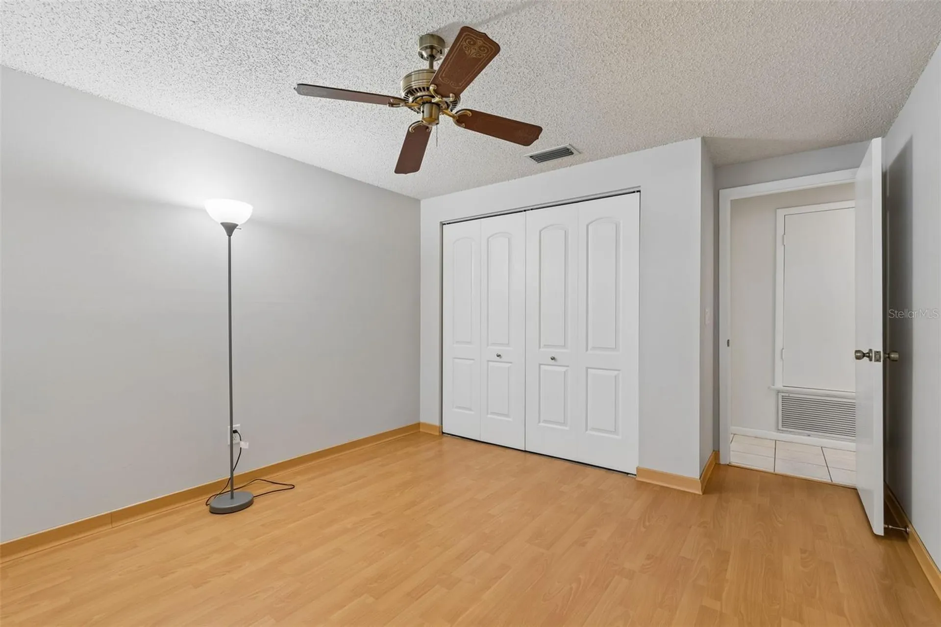 8806 Oak Circle Tampa FL 33615