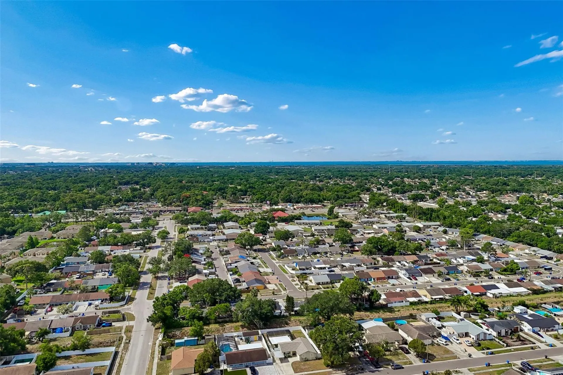 8806 Oak Circle Tampa FL 33615