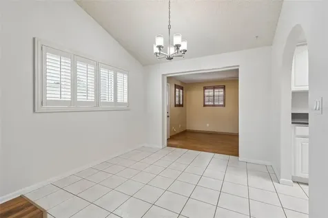 8806 Oak Circle Tampa FL 33615