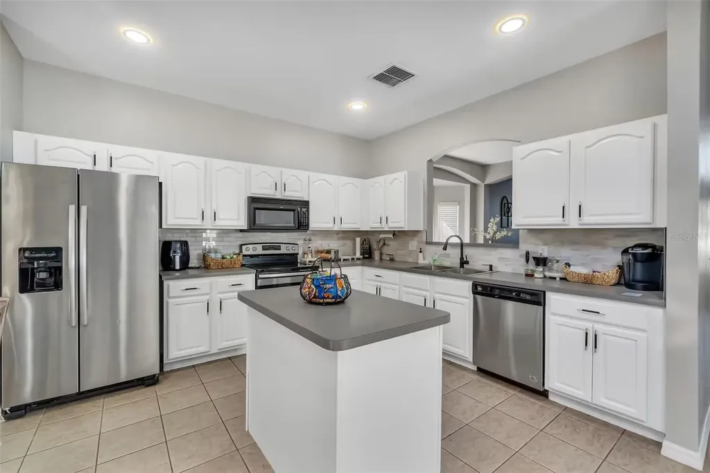 2801 Lido Key Court Kissimmee FL 34747