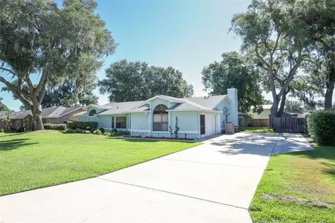 610 Yorktown Drive Leesburg FL 34748