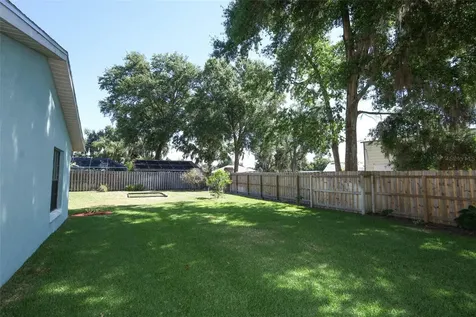 610 Yorktown Drive Leesburg FL 34748