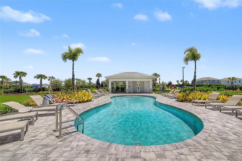 9000 Tequila Sunrise Drive Sarasota FL 34241