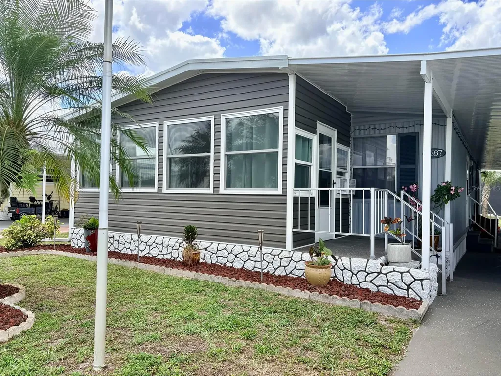 2787 Breezewood Drive North Fort Myers FL 33917