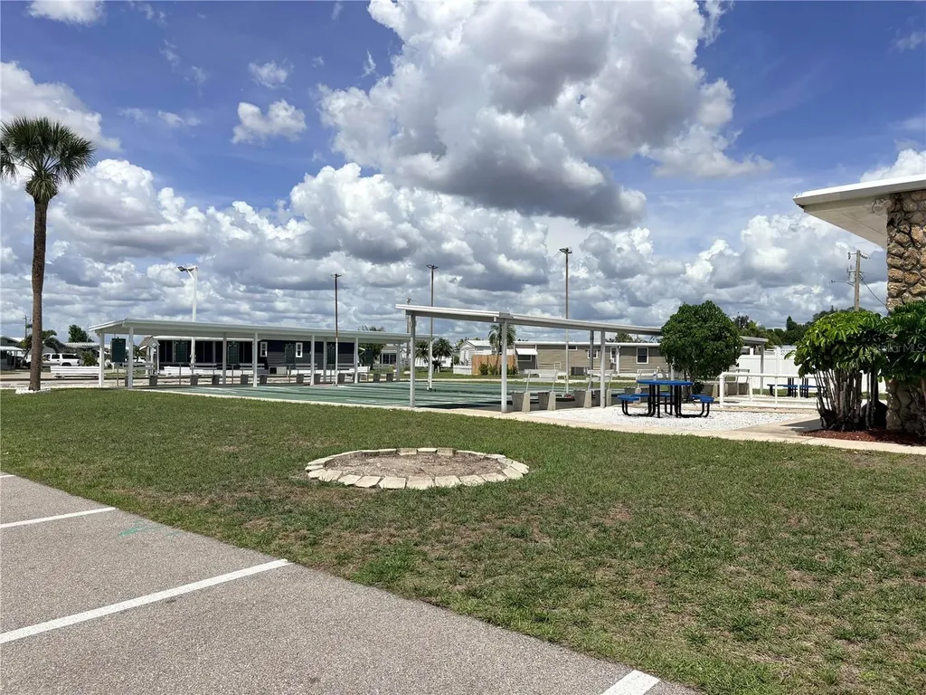 2787 Breezewood Drive North Fort Myers FL 33917