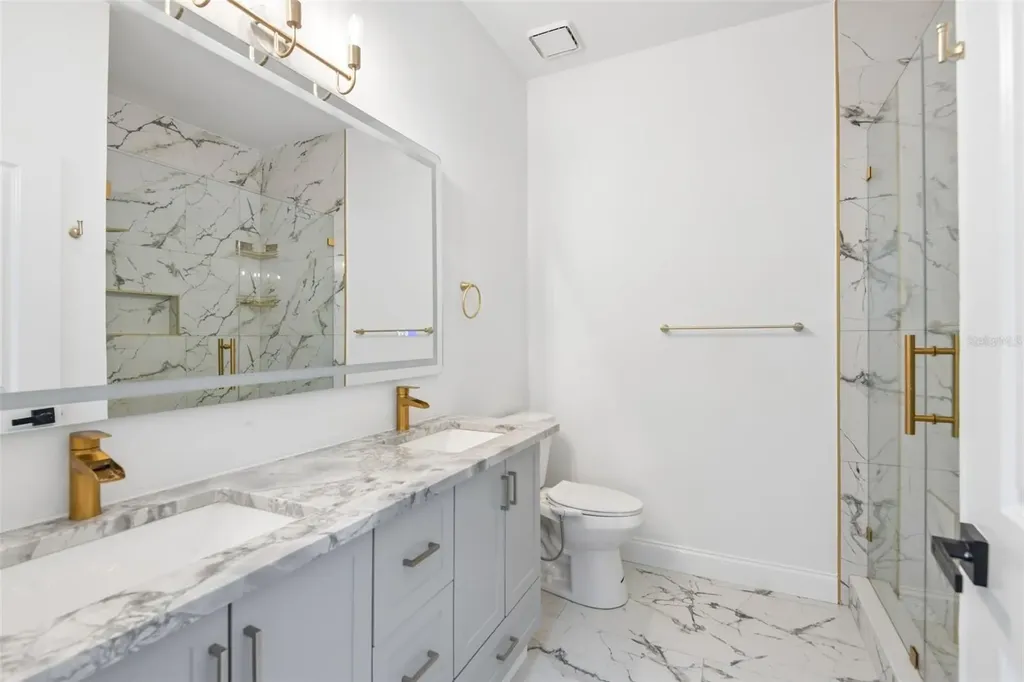 12002 W Pond Way Tampa FL 33635