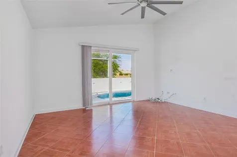 12002 W Pond Way Tampa FL 33635