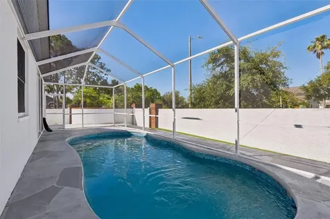 12002 W Pond Way Tampa FL 33635