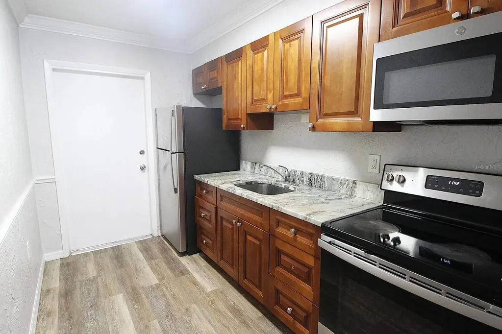 2519 9th Avenue W Bradenton FL 34205
