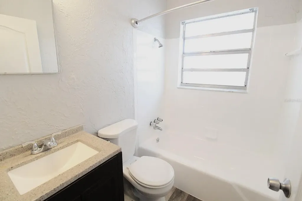 2519 9th Avenue W Bradenton FL 34205