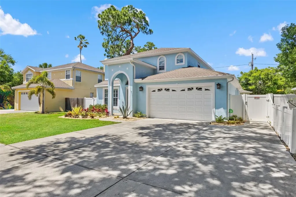 4113 W Knights Avenue Tampa FL 33611