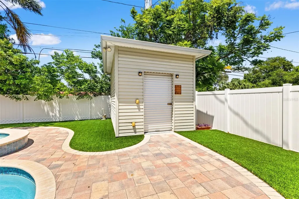 4113 W Knights Avenue Tampa FL 33611