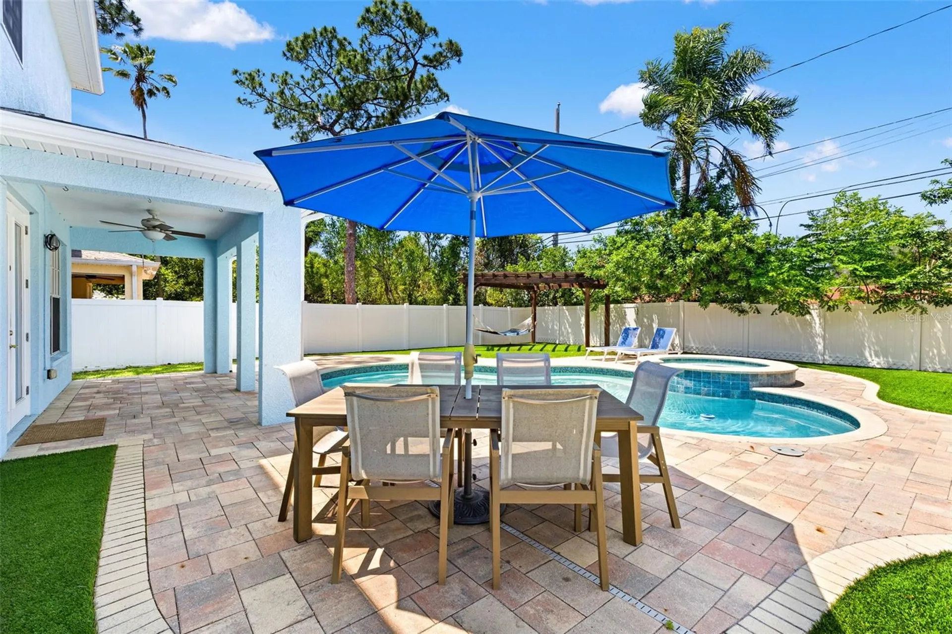 4113 W Knights Avenue Tampa FL 33611
