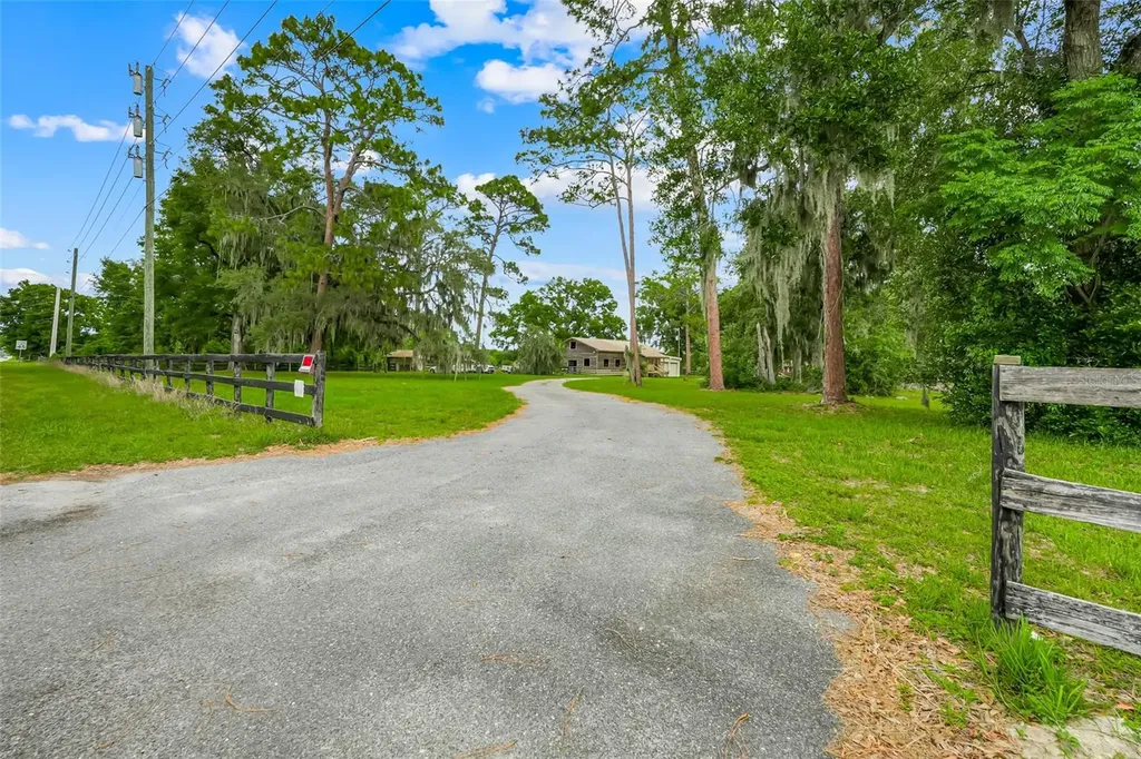4801 SE Highway 42 Summerfield FL 34491